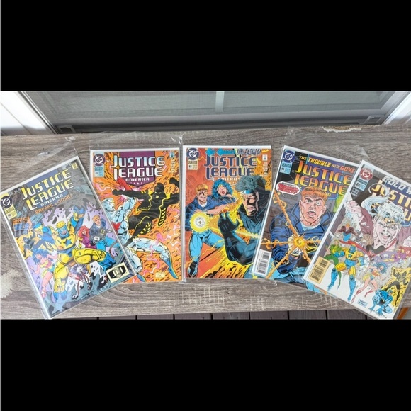 Variety of Comic Book Magazines Collection Excellent Used Condition - Picture 3 of 15